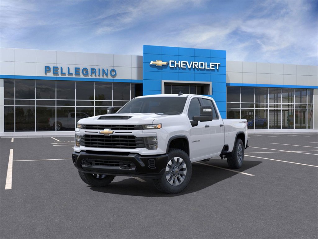 2025 Chevrolet Silverado 2500HD Custom photo 8