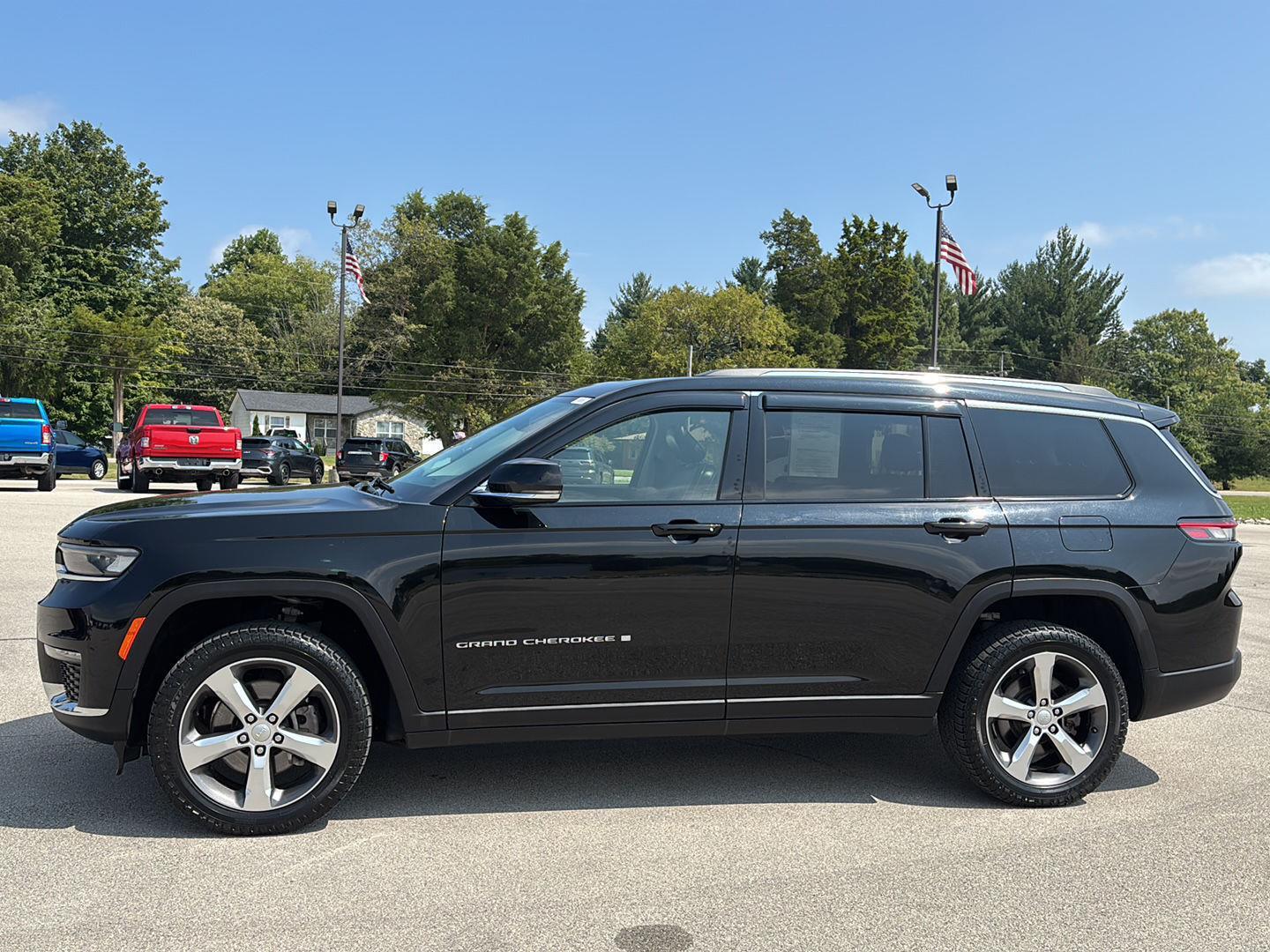 2021 Jeep Grand Cherokee Limited photo 2