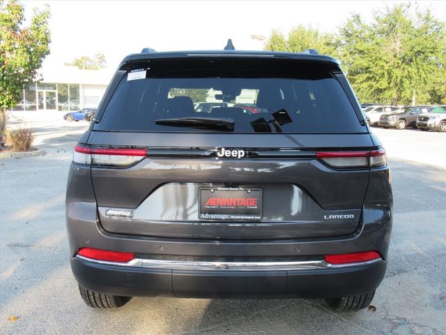 2025 Jeep Grand Cherokee Laredo X photo 3