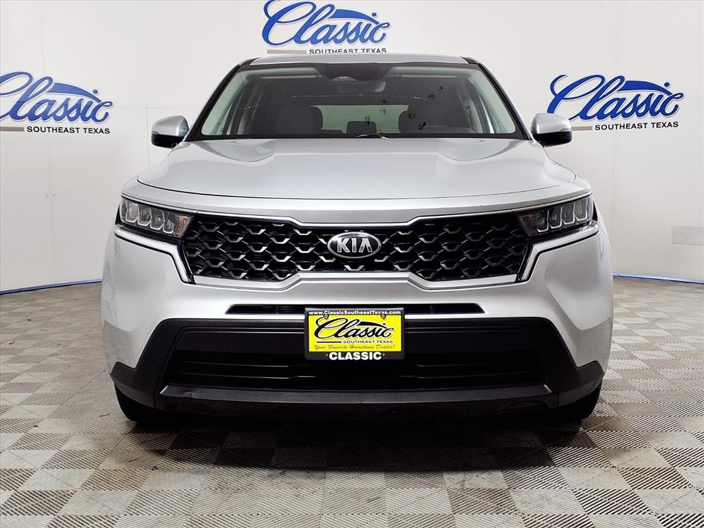 2021 Kia Sorento LX photo 2