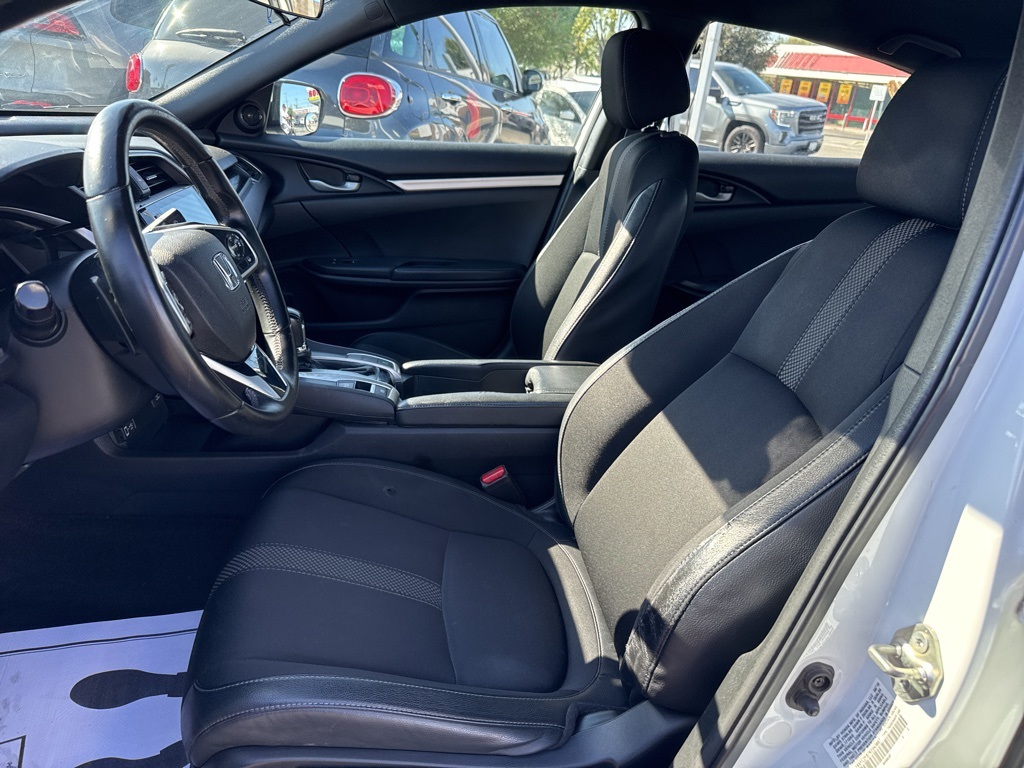 2019 Honda Civic Sport photo 5