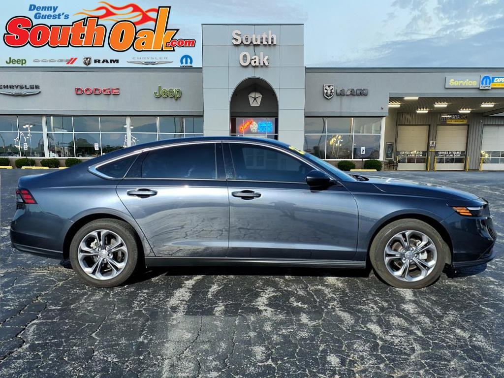 2023 Honda Accord EX photo 2