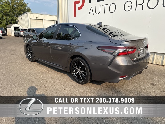2024 Toyota Camry SE photo 6