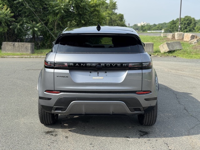 2026 Land Rover Range Rover Evoque Dynamic SE photo 4