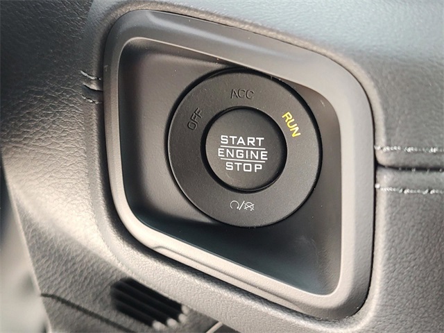 2024 Jeep Wrangler Sahara photo 19