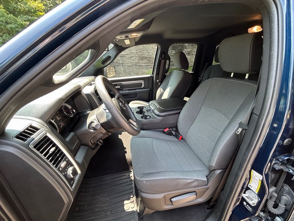 2022 Ram 1500 Classic Warlock photo 14