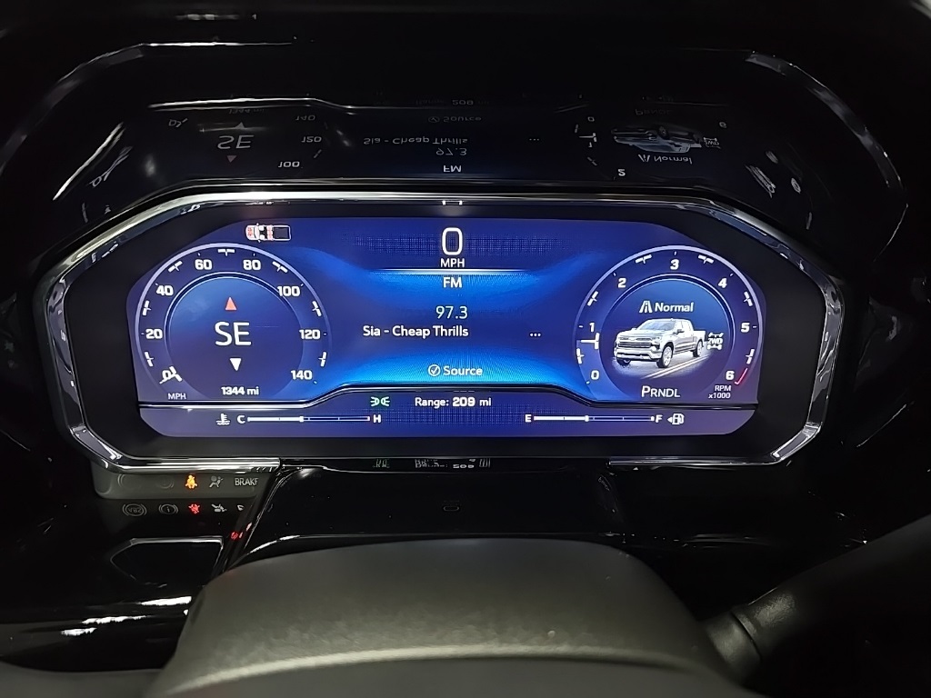 2025 Chevrolet Silverado 1500 LT photo 20