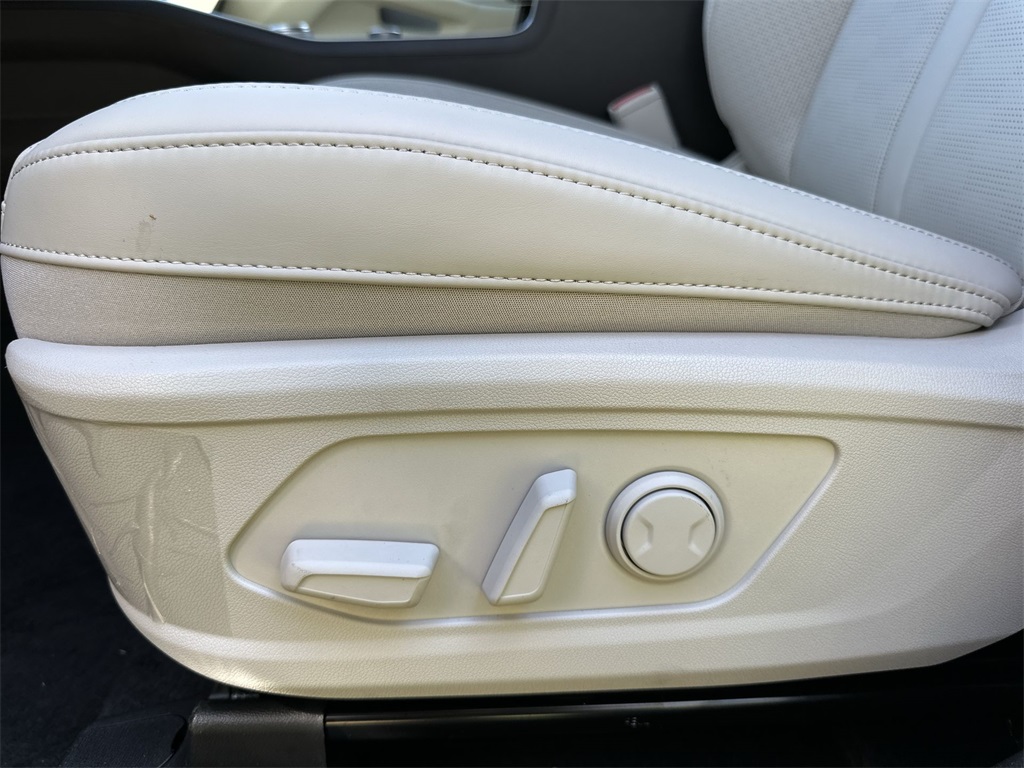 2025 Kia Sorento Hybrid EX photo 2