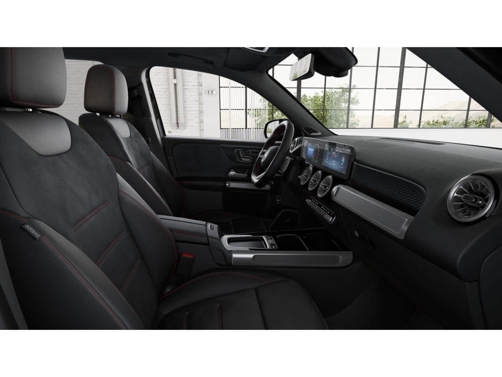 2025 Mercedes Benz GLB 250 photo 4