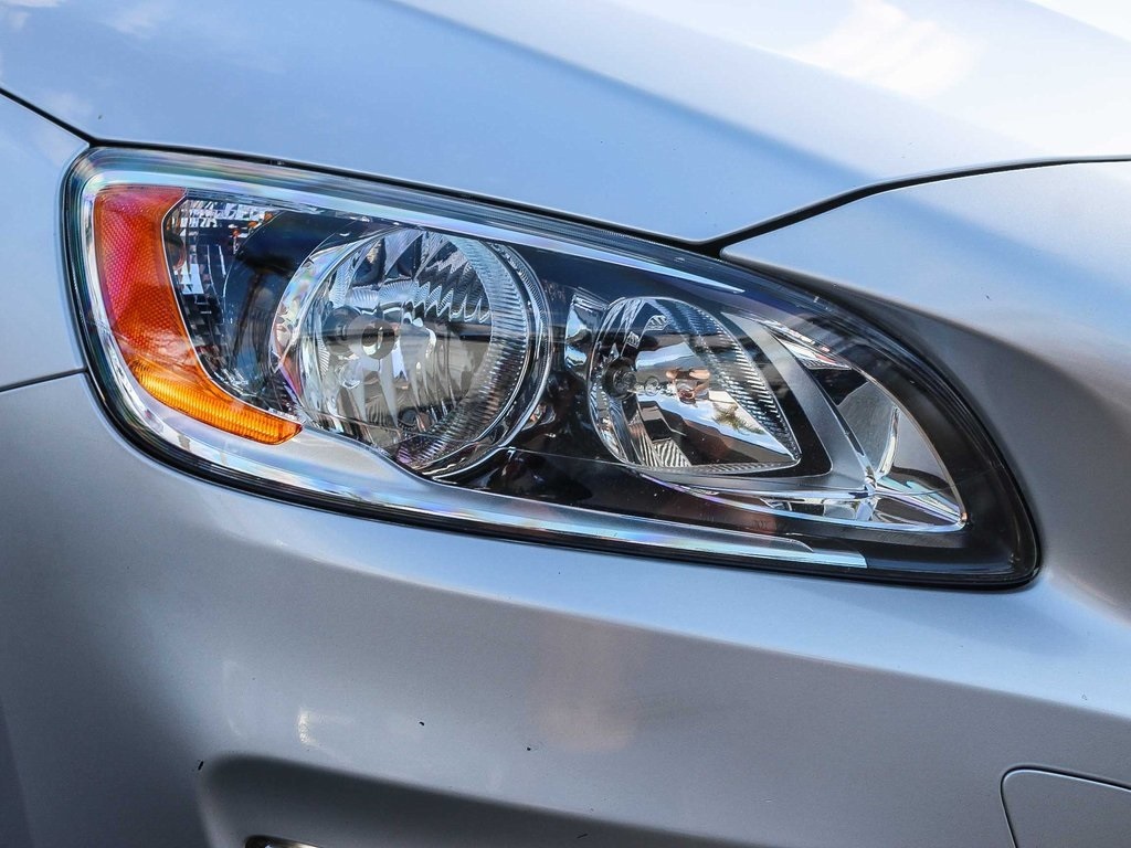 2015 Volvo S60 T5 Premier photo 9