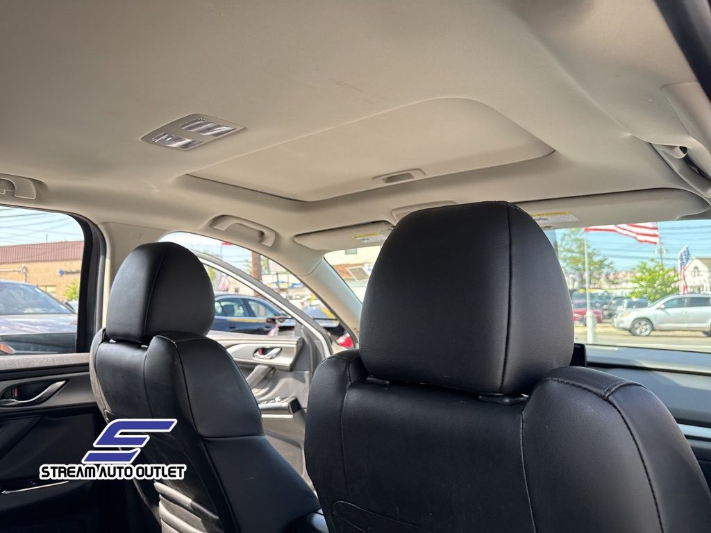 2023 Mazda CX-9 Touring photo 36