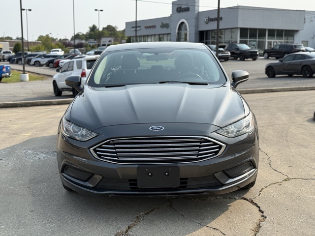 2018 Ford Fusion SE photo 3