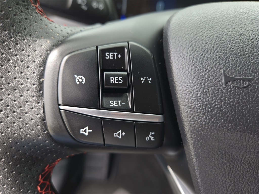 2024 Ford Escape ST-Line photo 11