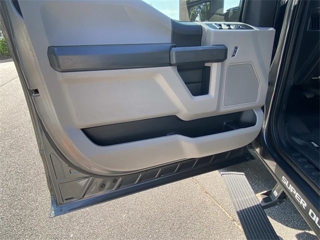 2020 Ford F-250 XL photo 17