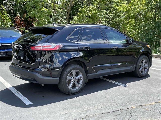 2024 Ford Edge SEL photo 3