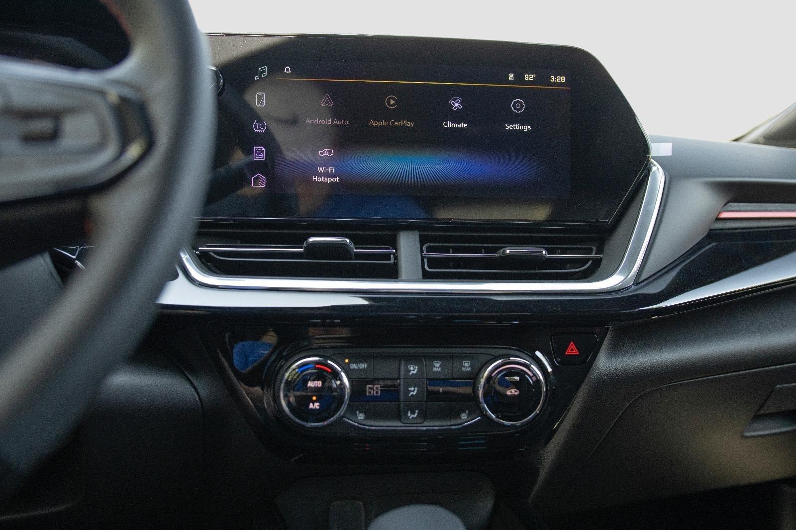 2025 Chevrolet Trax photo 16
