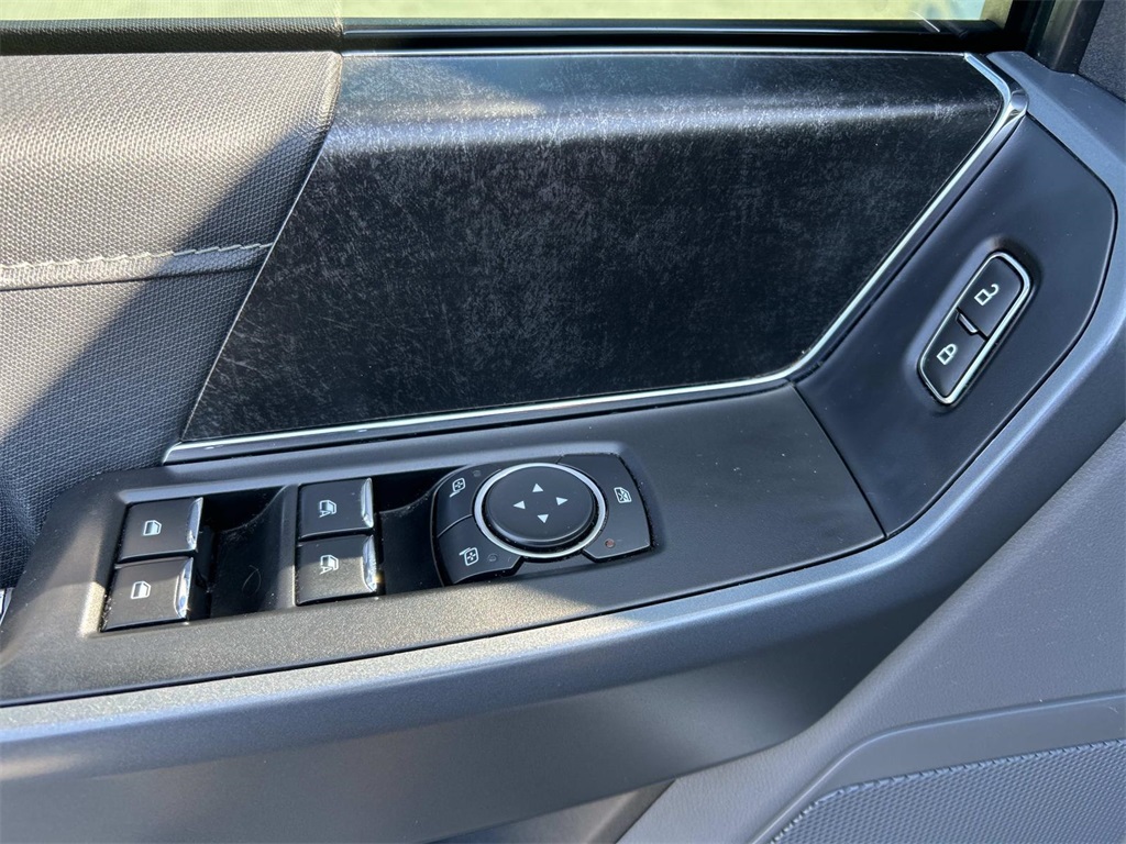 2021 Ford F-150 XLT photo 25