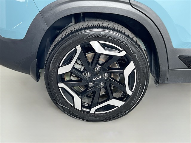 2024 Kia Seltos SX photo 31