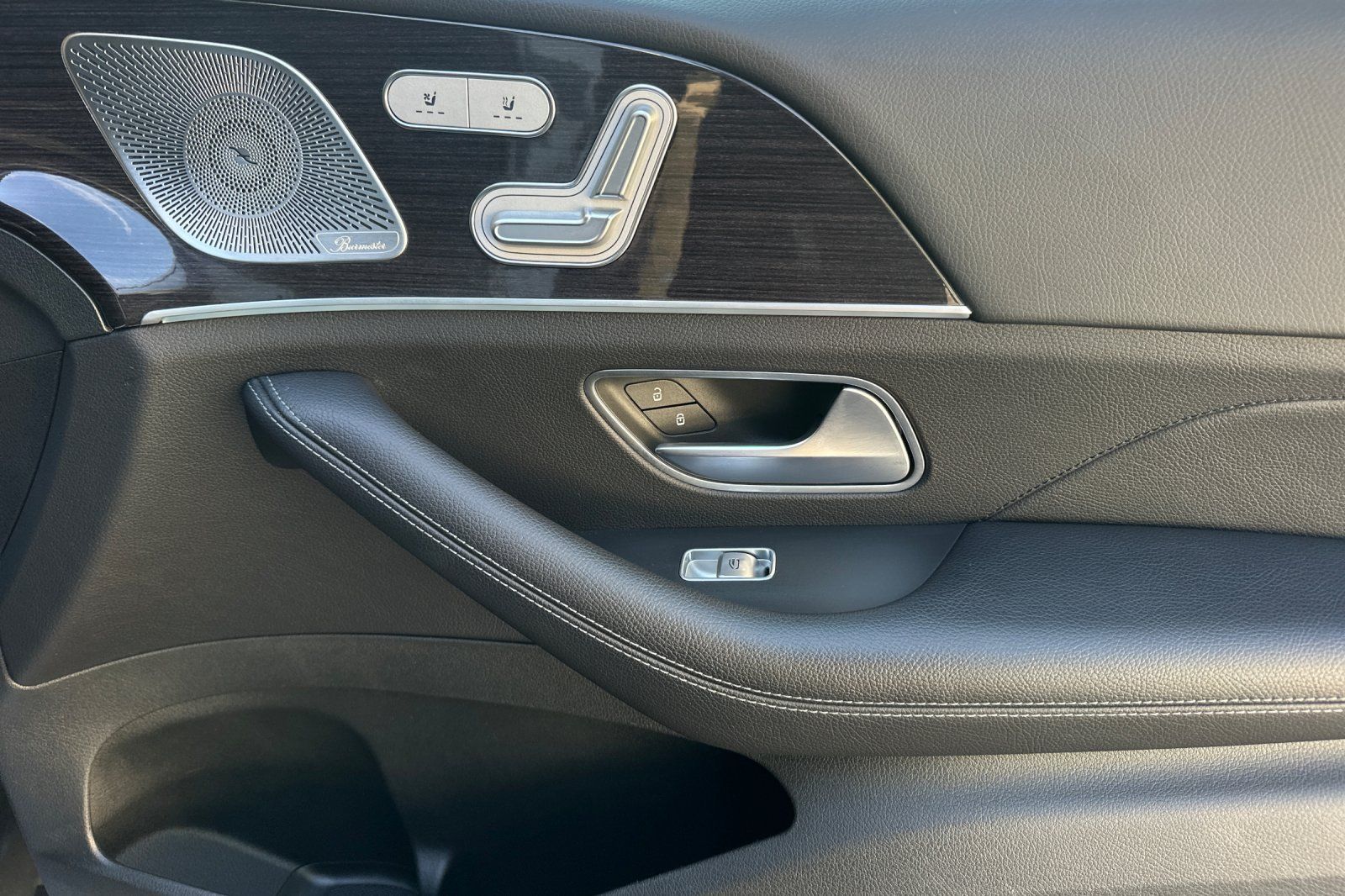 2023 Mercedes Benz GLE 350 photo 30