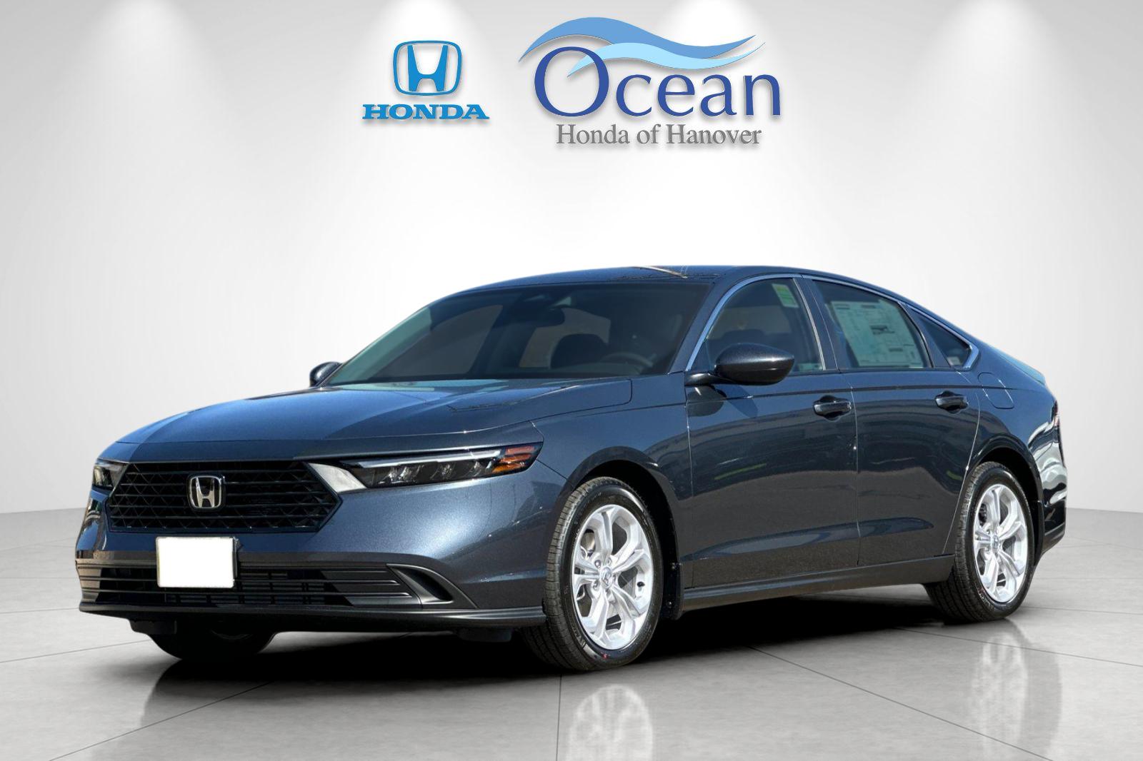 2025 Honda Accord LX's photo