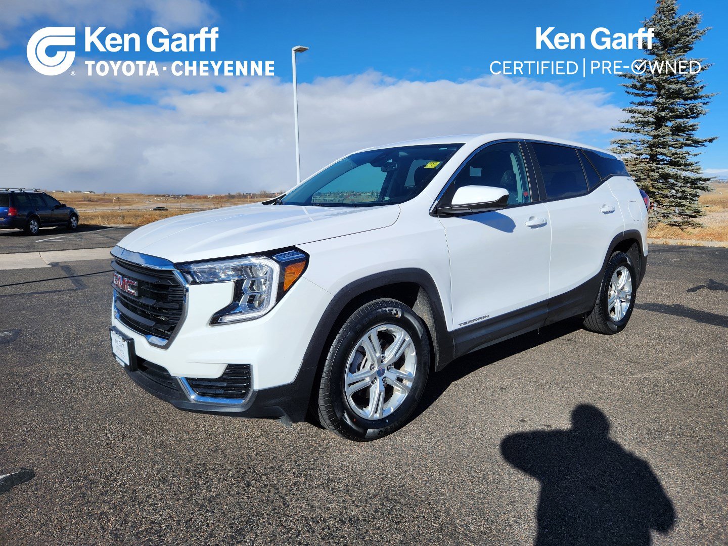 2024 GMC Terrain SLE's photo