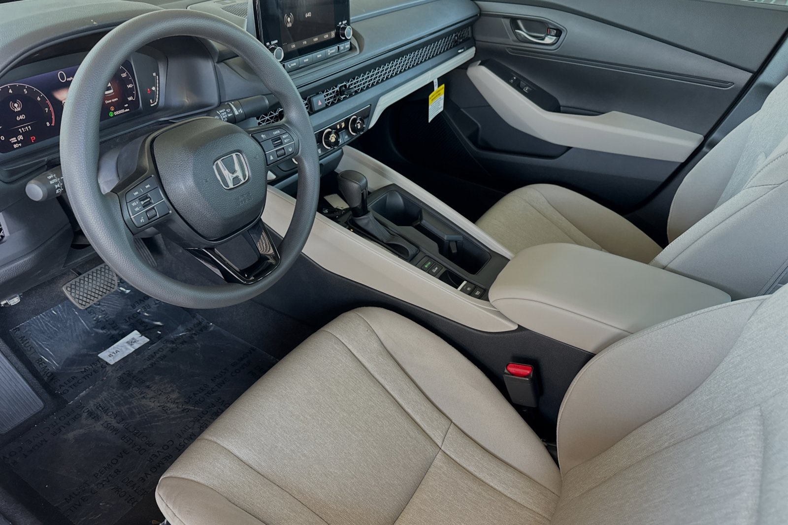 2025 Honda Accord LX photo 7