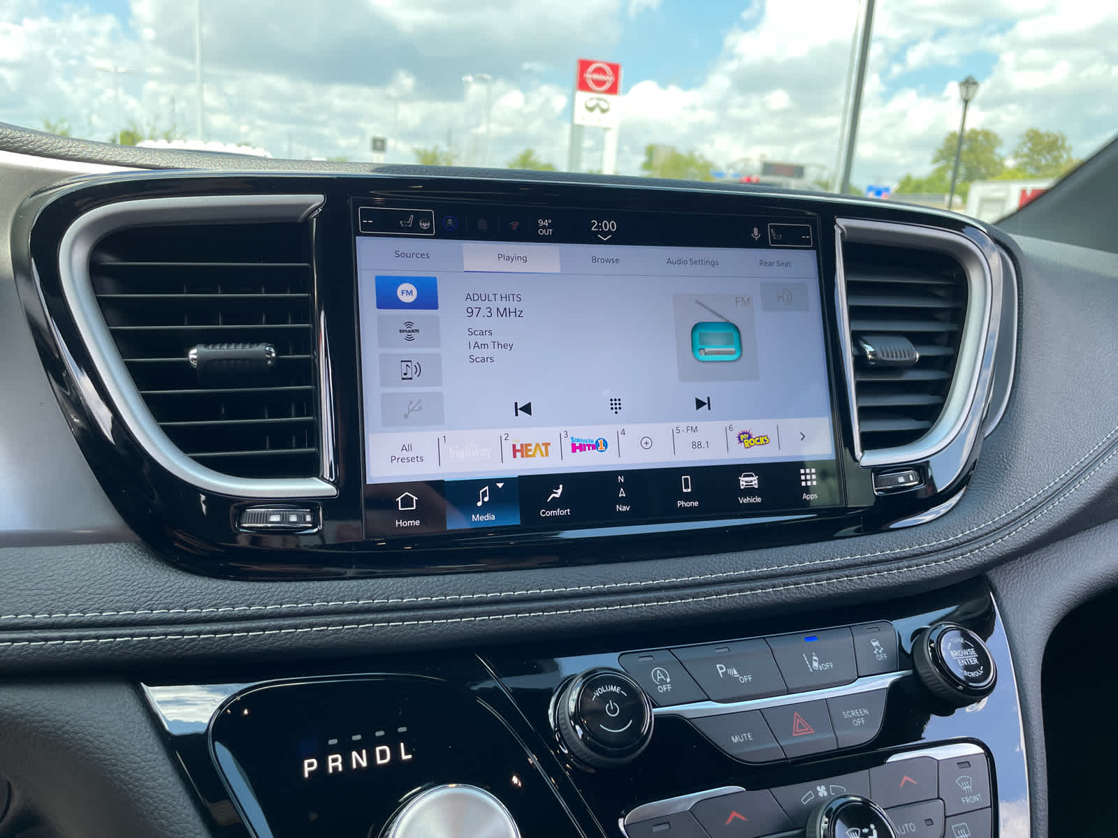 2026 Chrysler Pacifica photo 27