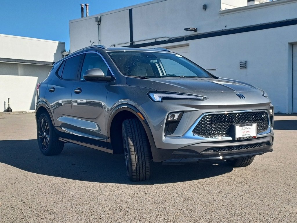 2024 Buick Encore GX Sport Touring photo 3
