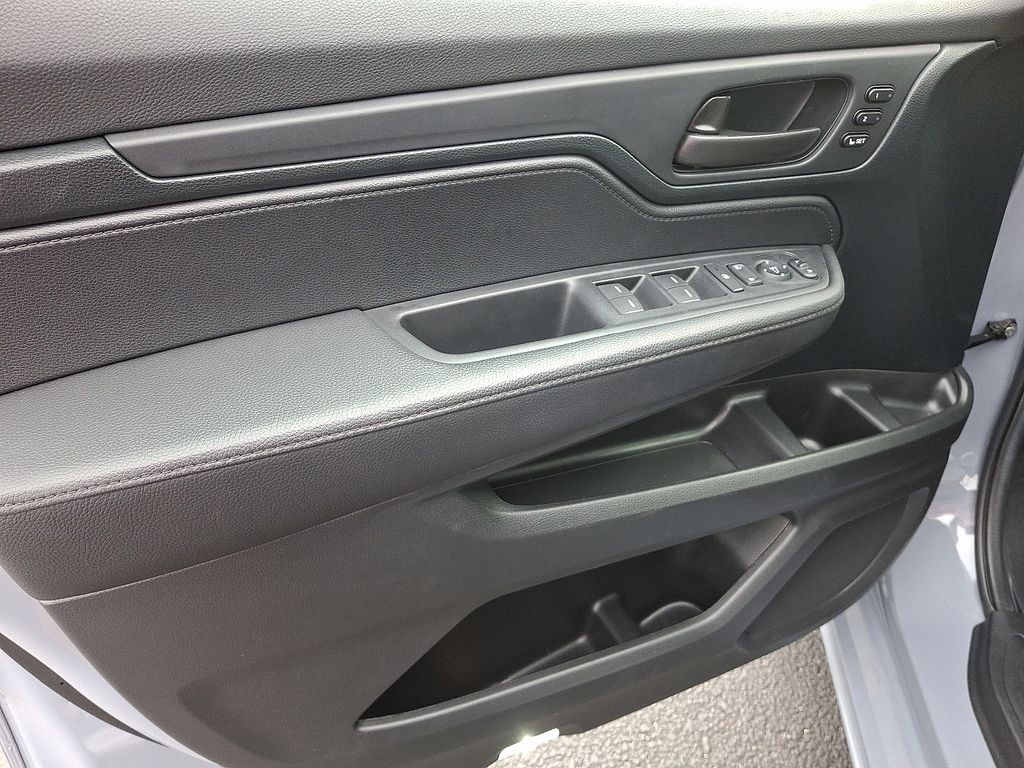 2024 Honda Odyssey Sport photo 15