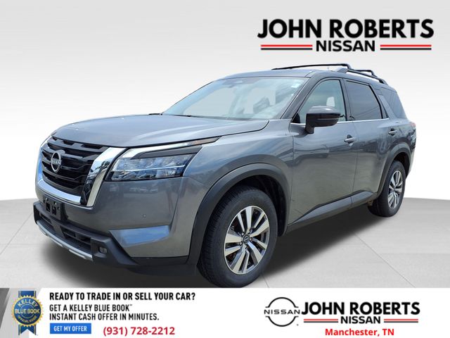2023 Nissan Pathfinder SL's photo
