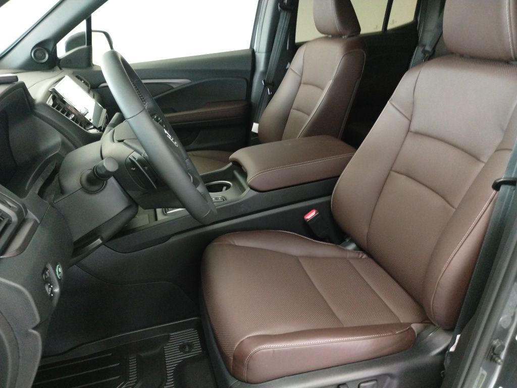 2025 Honda Ridgeline RTL photo 18