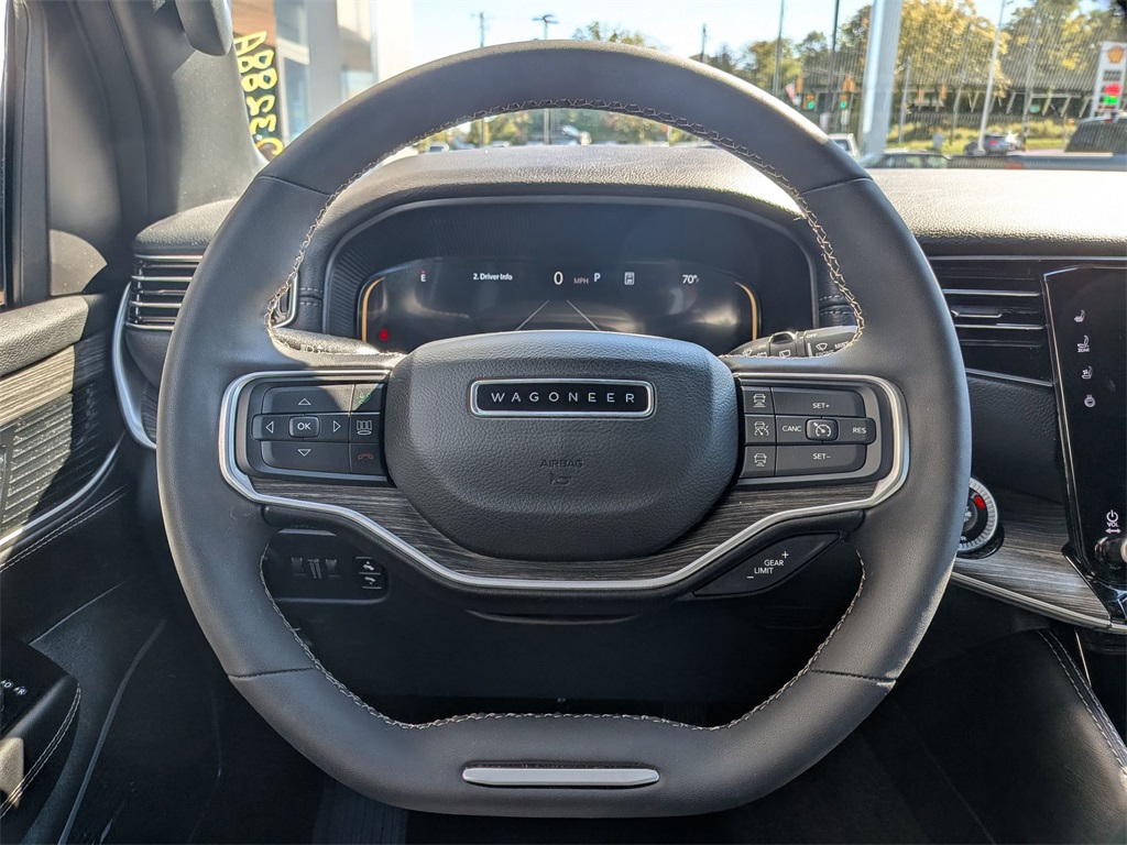 2024 Jeep Wagoneer L Series III photo 14