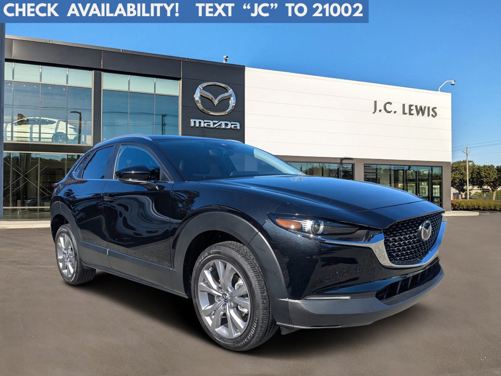2023 Mazda CX-30 Select's photo