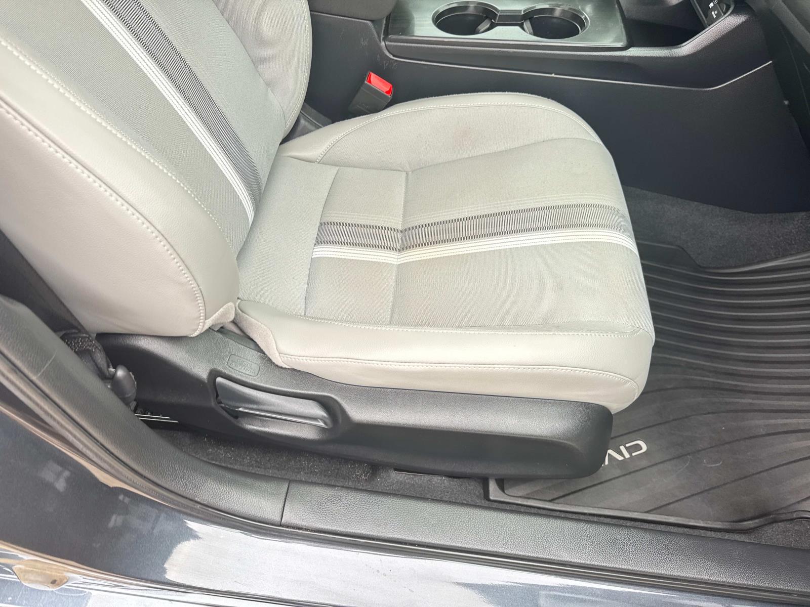 2025 Honda Civic Sport Hybrid photo 11