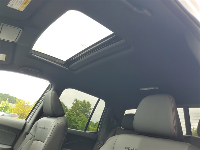 2025 Honda Ridgeline Black Edition photo 15