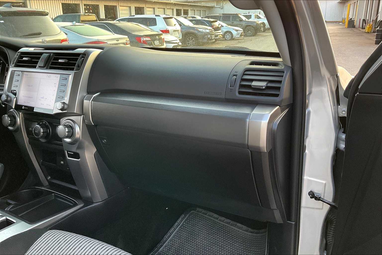 2024 Toyota 4Runner SR5 photo 16