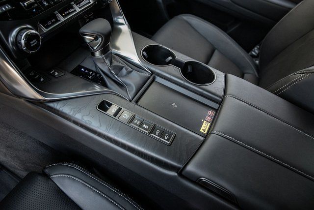 2024 Lexus LX 600 Luxury photo 5