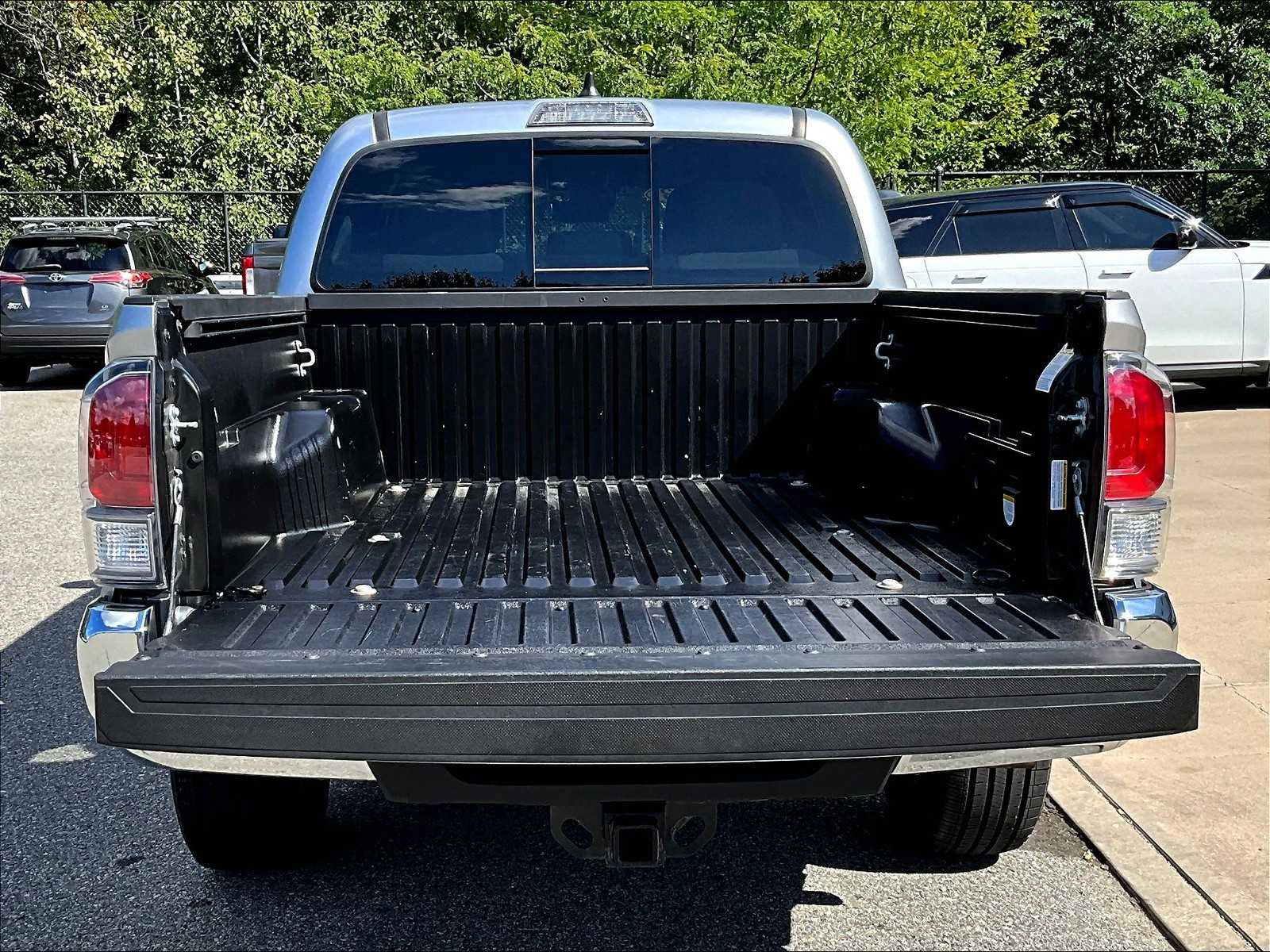 2023 Toyota Tacoma TRD photo 31