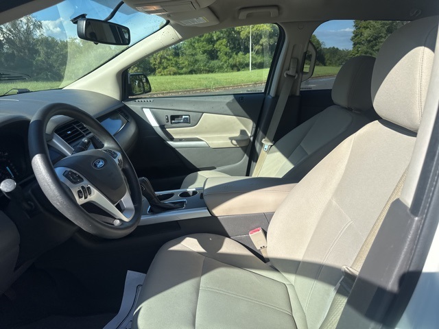 2013 Ford Edge SE photo 12