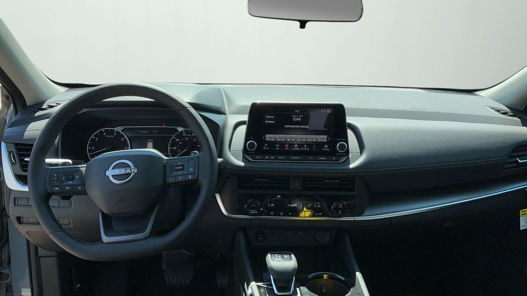 2026 Nissan Rogue SV photo 14
