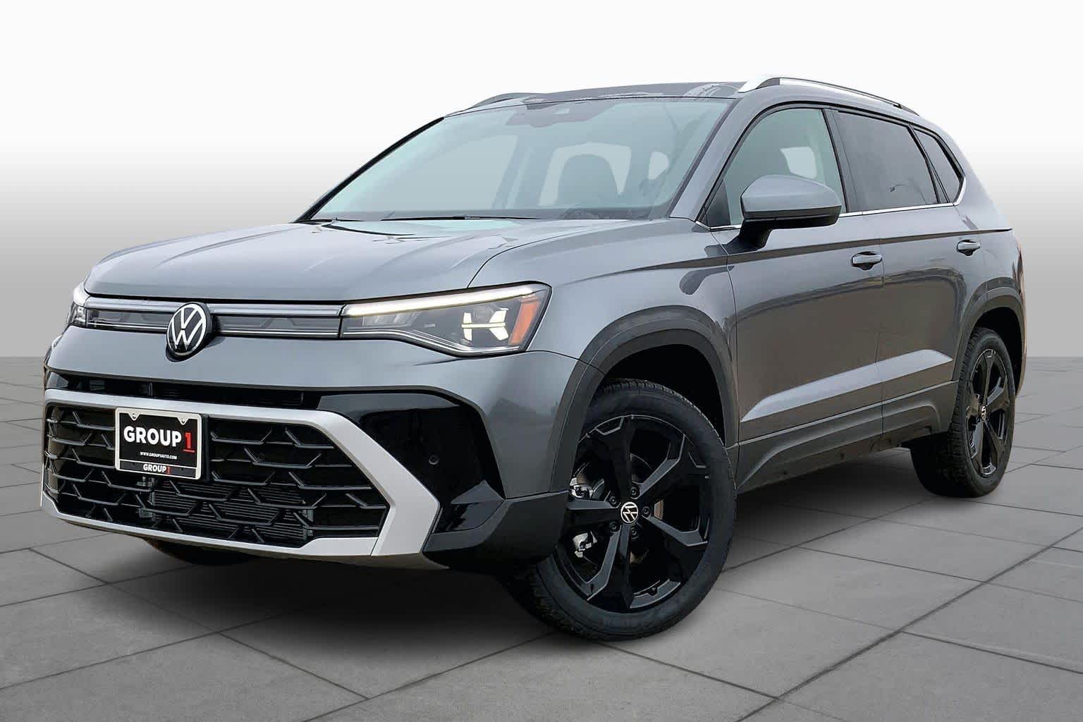 2026 Volkswagen Taos SEL's photo