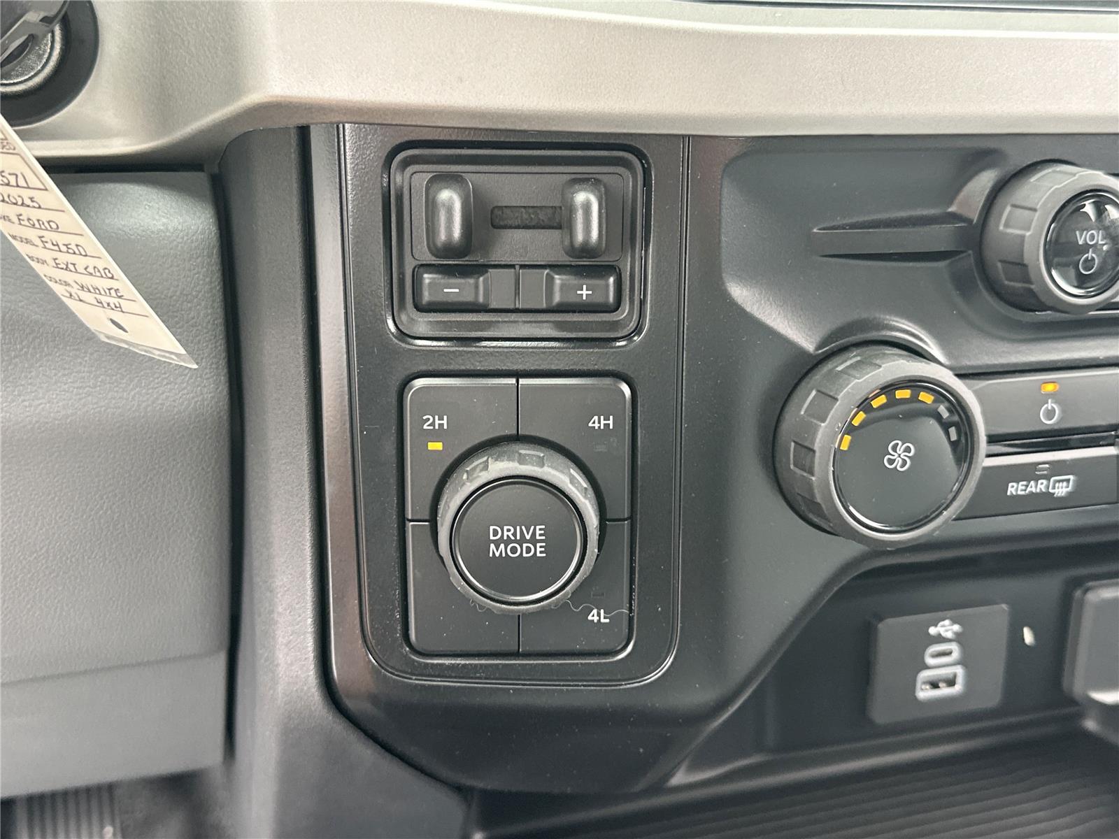 2025 Ford F-450 XL photo 4