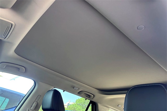 2025 Honda Pilot Touring photo 10