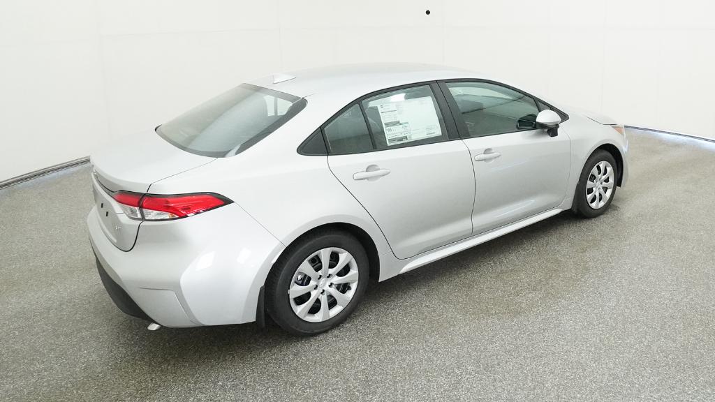 2025 Toyota Corolla LE photo 22