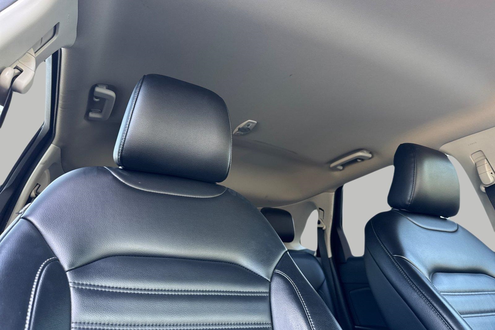 2023 Ford Edge SEL photo 18