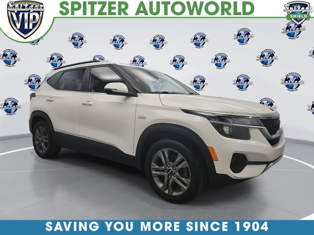 2021 Kia Seltos S's photo