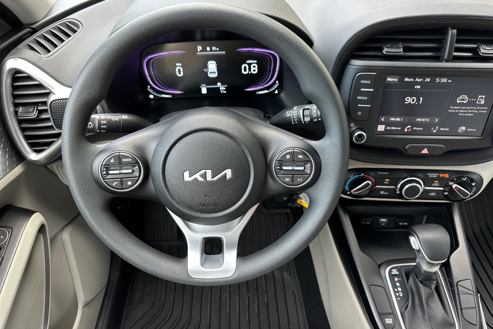 2025 Kia Soul LX S photo 8