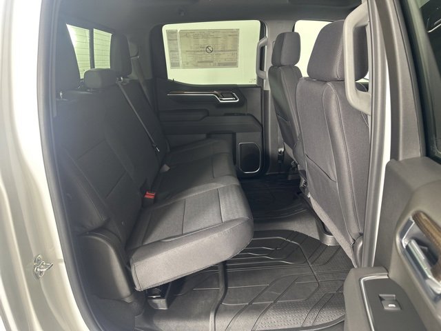 2025 Chevrolet Silverado 1500 LT photo 10