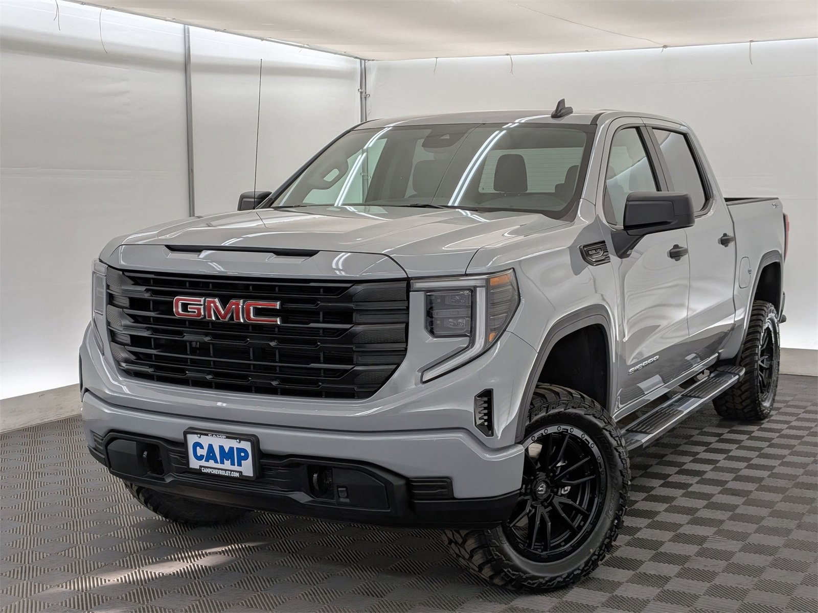 2025 GMC Sierra 1500 Pro's photo