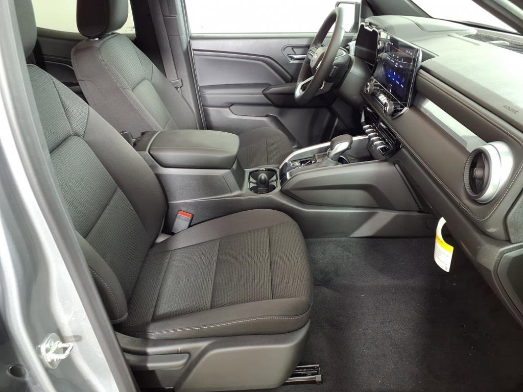 2025 Chevrolet Colorado Work Truck LT photo 18